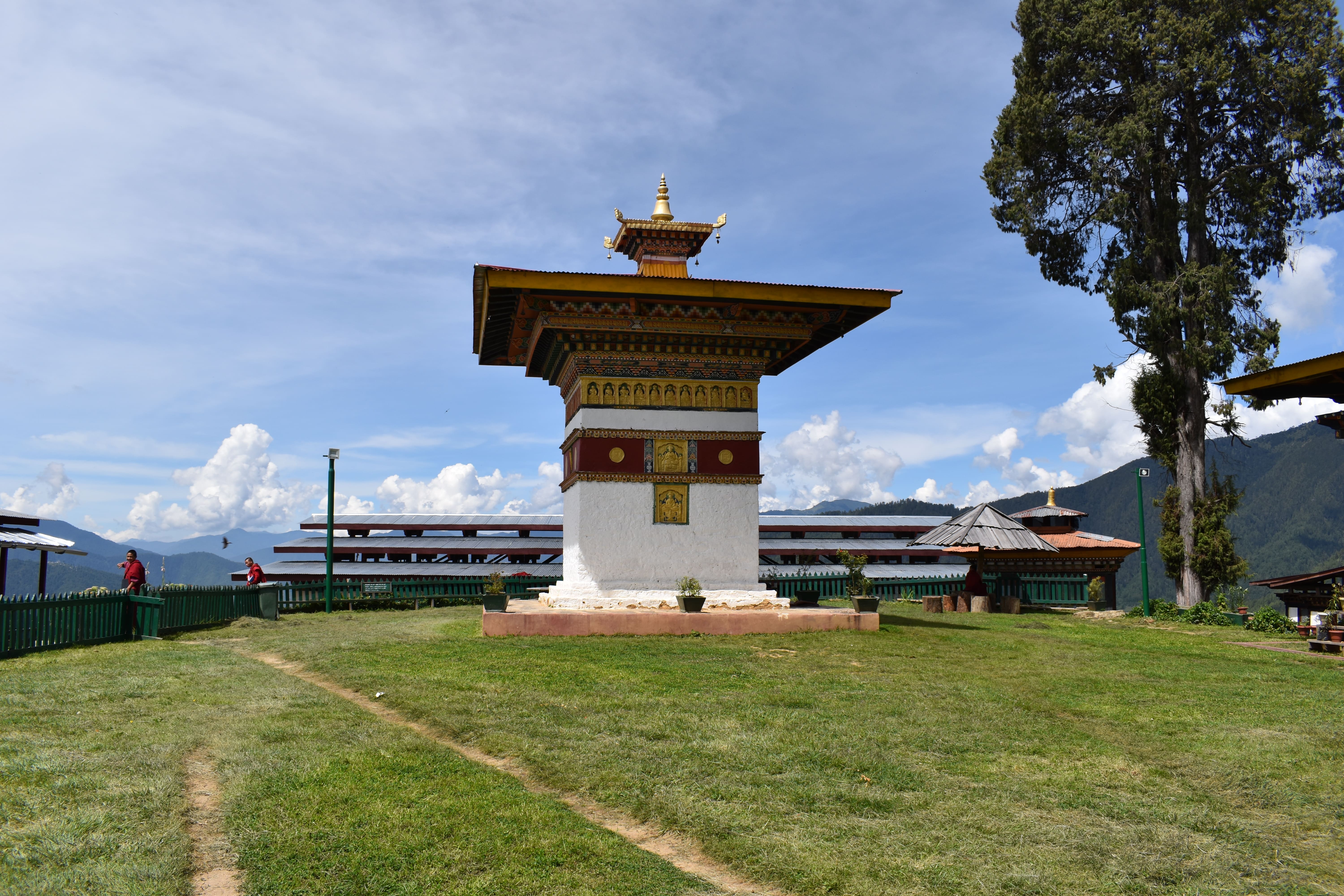 Lha Dzong Tashigang Monastic School and Meditation Centre