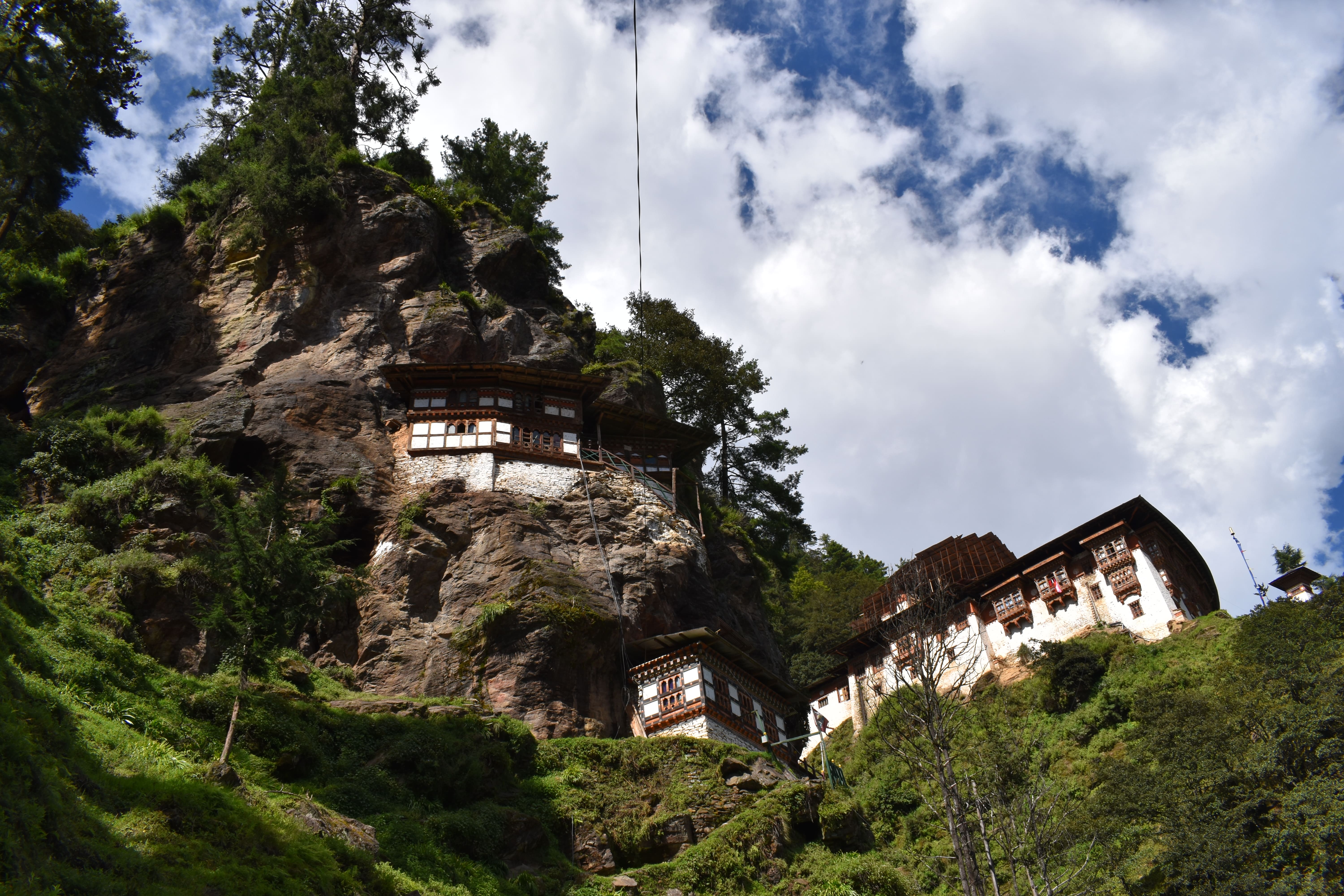 Choeying Dzong, Institute for Advanced Vajrayana Studies, Tago
