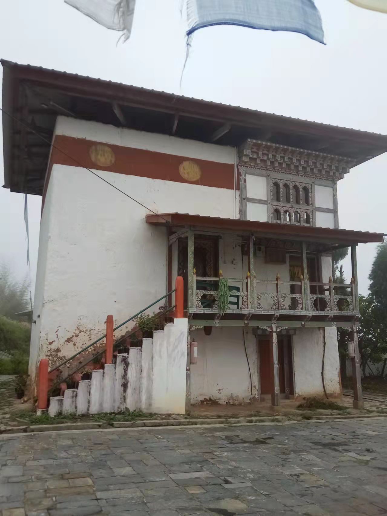 Dechen Lhuendrup Lhakhang, Tsirangtoed