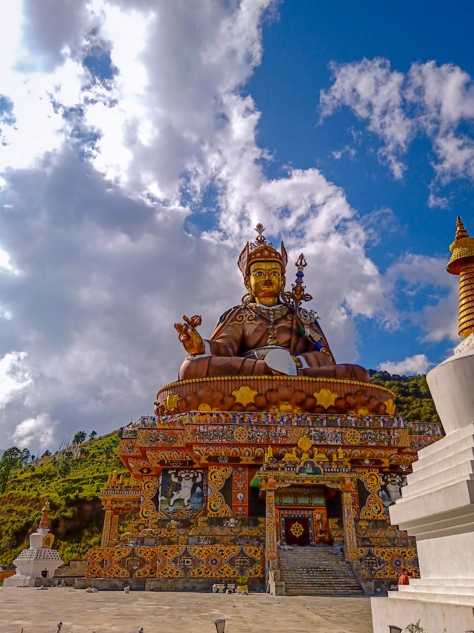 Guru Statue, Takila