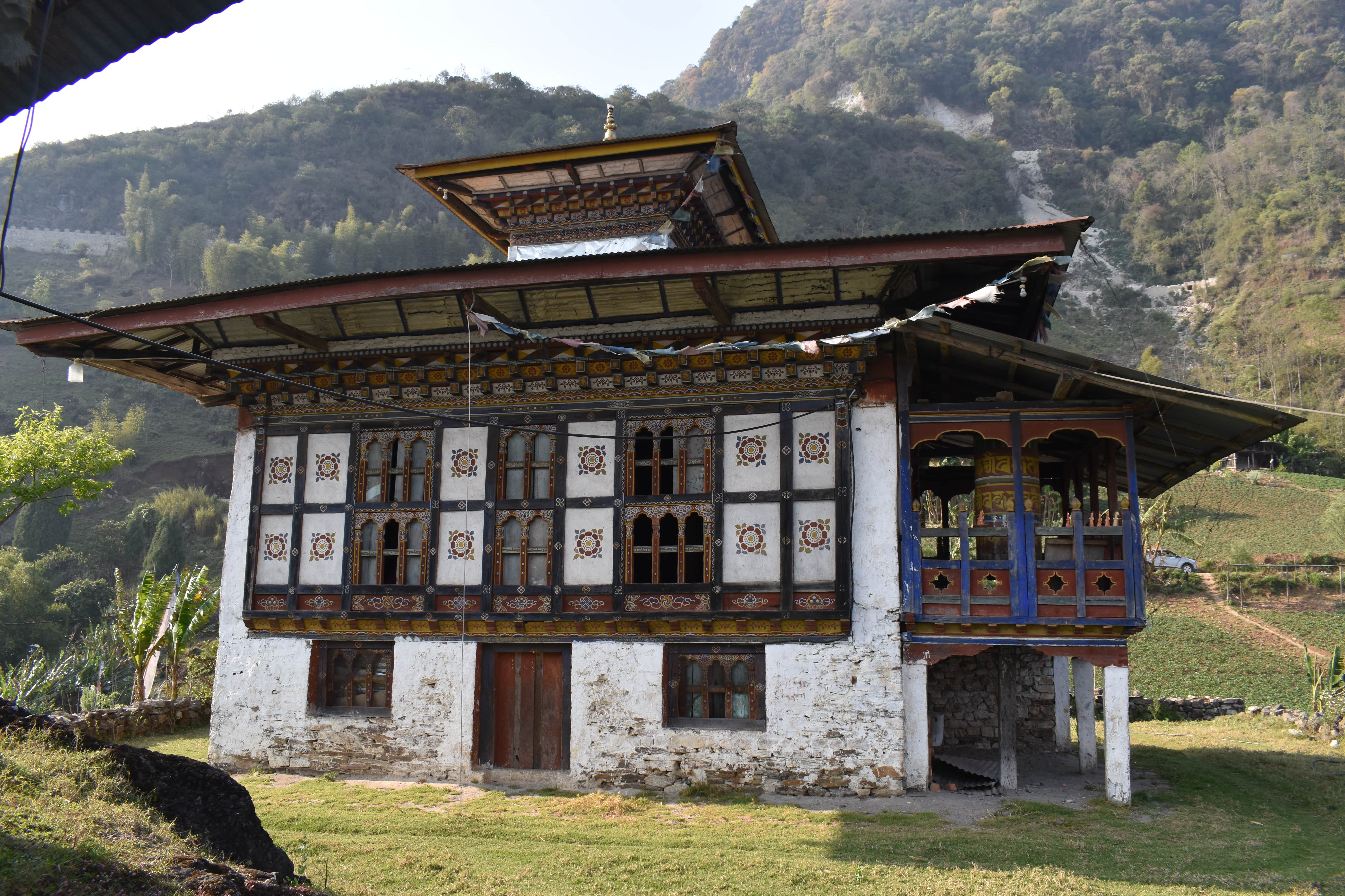 Narphung Lhakhang